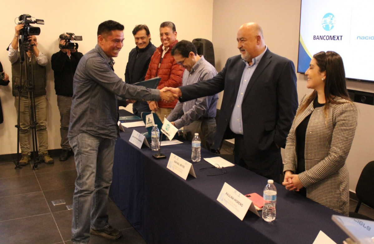 El director general de Nafin y Bancomext visita el Centro de Negocios de la UJED