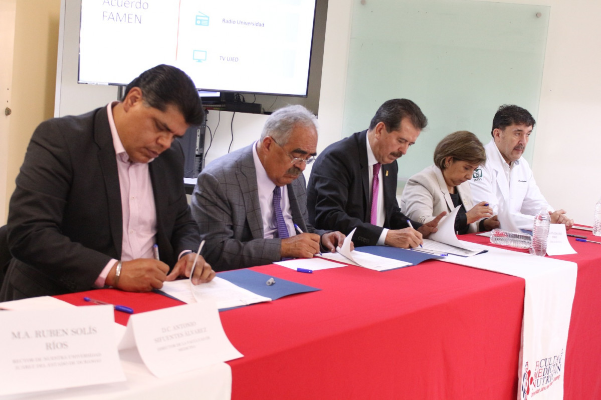 Nutriu00f3logos de la FAMEN tendru00e1n espacios para hacer servicio social en el IMSS