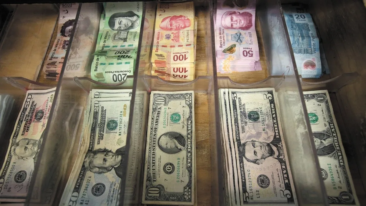 El peso se deprecia
