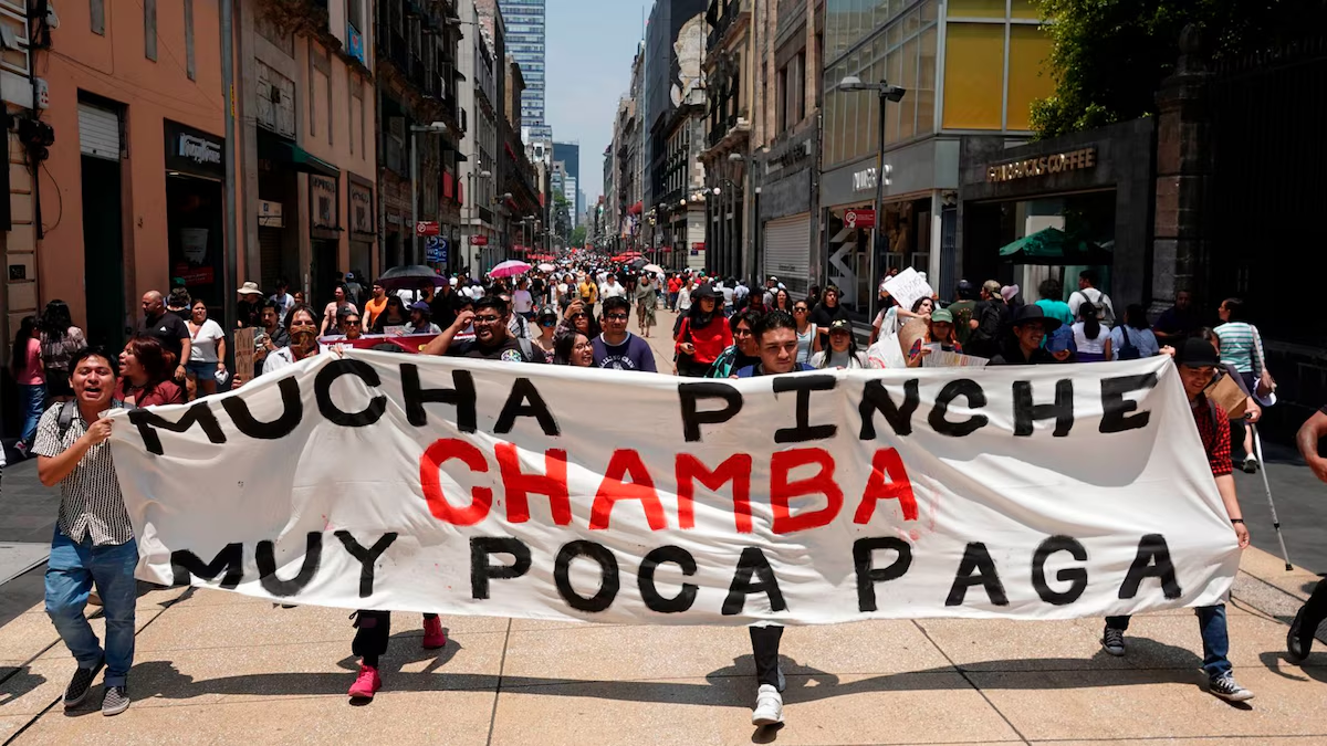 MUCHA CHAMBA