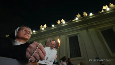 REZAN POR EL PAPA