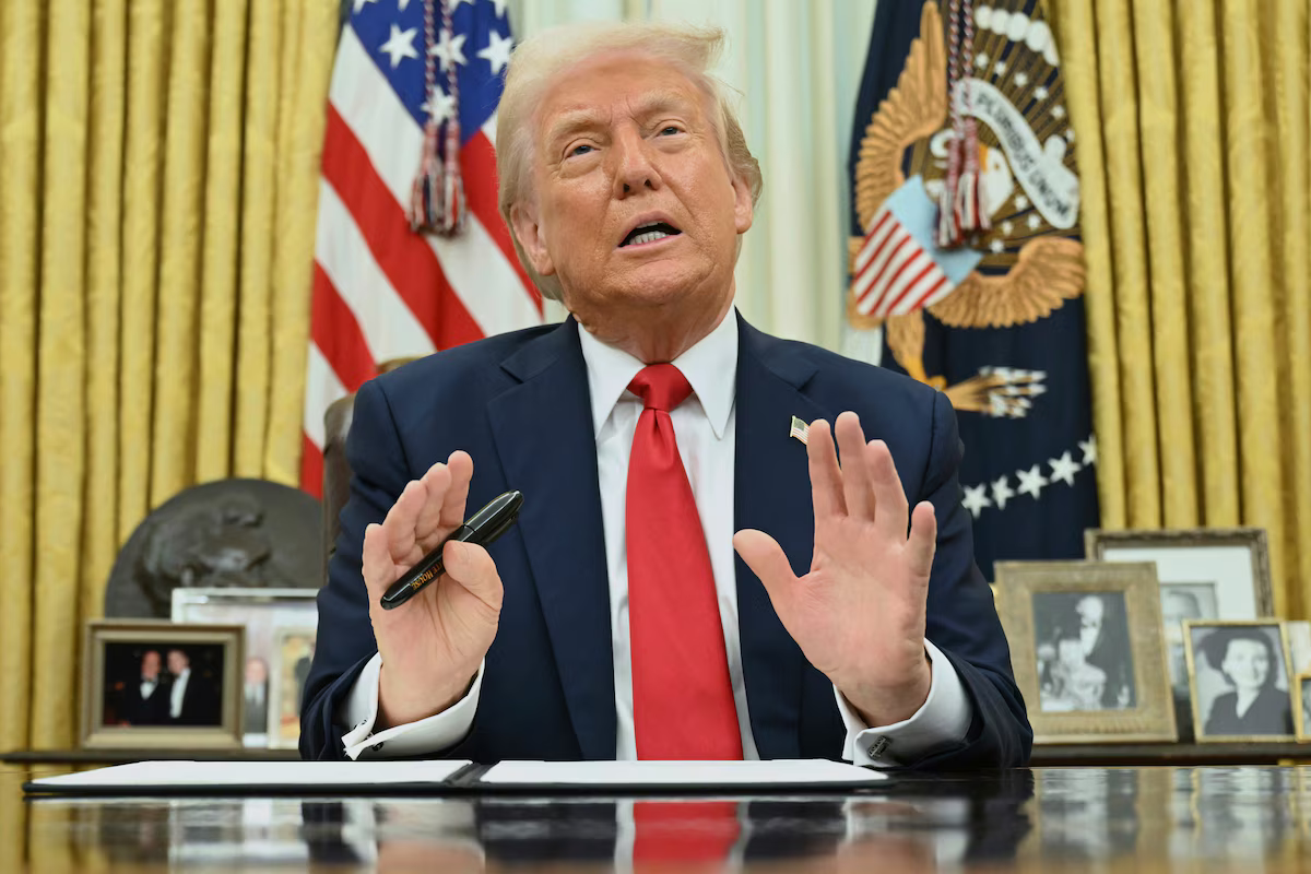 DONALD TRUMP