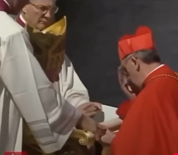 JORGE BERGOGLIO 13
