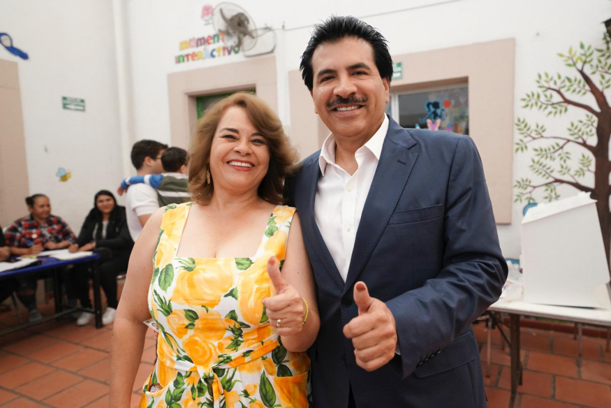 JREH Y ESPOSA
