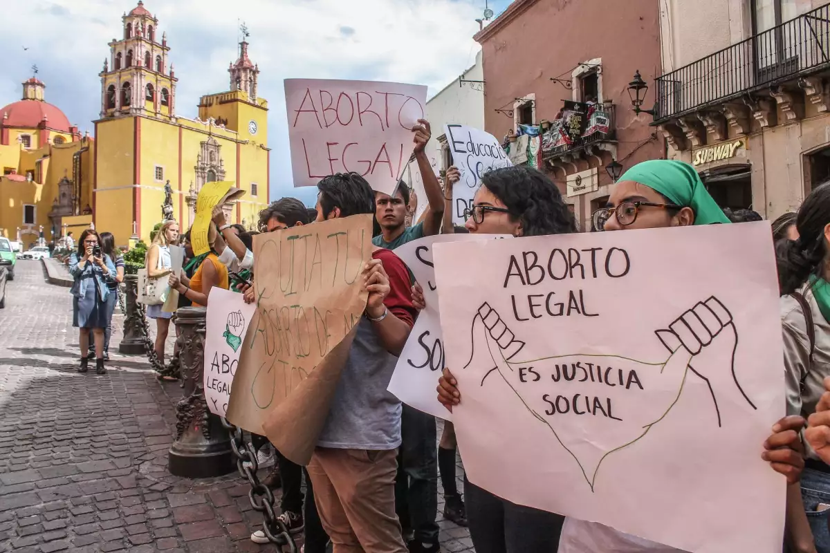 RECHAZO AL ABORTO